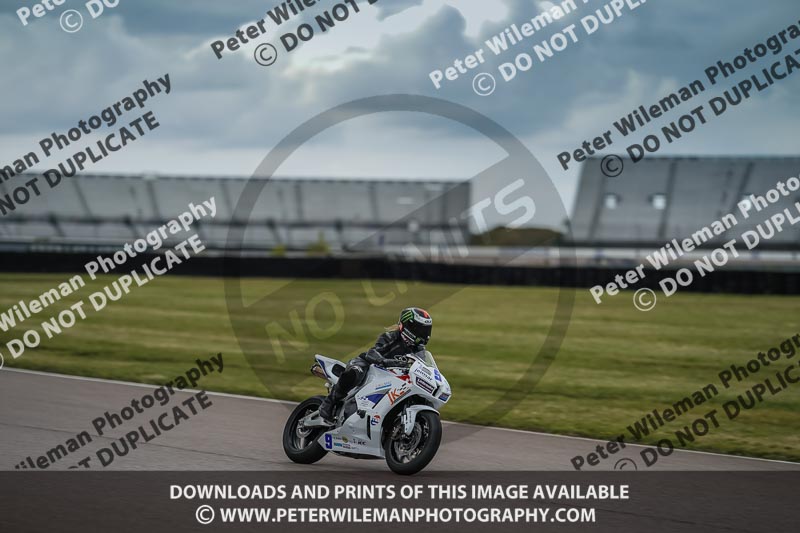 Rockingham no limits trackday;enduro digital images;event digital images;eventdigitalimages;no limits trackdays;peter wileman photography;racing digital images;rockingham raceway northamptonshire;rockingham trackday photographs;trackday digital images;trackday photos